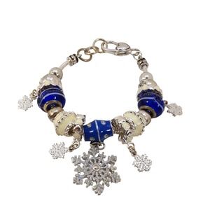 Blue White Snowflake Charm Bracelet Silver Tone Winter‎ Holiday Heart Clasp
